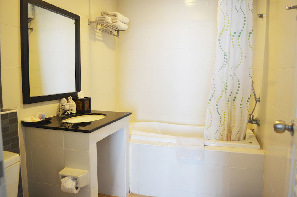 Ampo Residence Ayutthaya Eksteriør bilde
